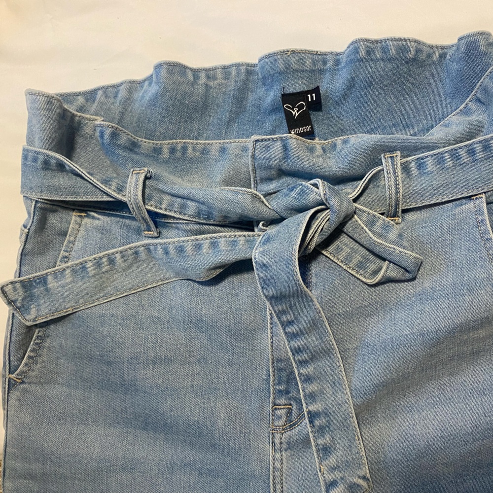High Waisted Jeans from Windsor Store